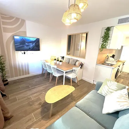 Appartement Carnot T4 - Proche Palais & Plages 8p *